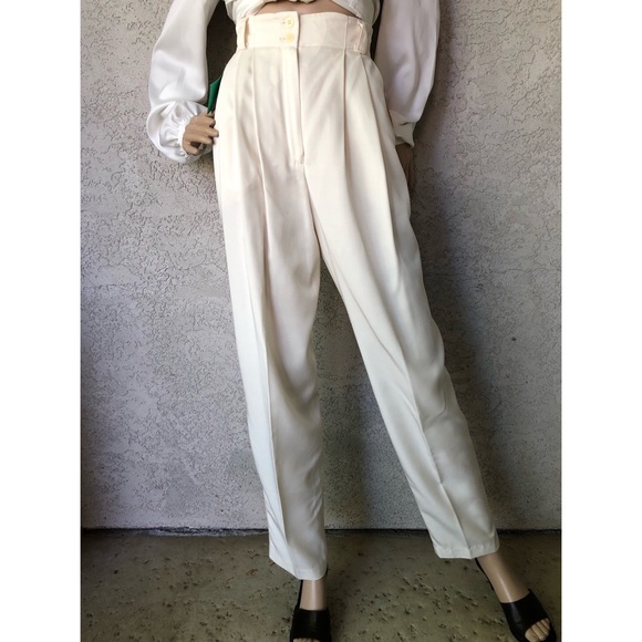 SOLD (DePop) VINTAGE high waist pleated front pant - Picture 2 of 7